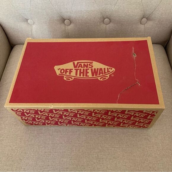 Vans Girls Leopard and Black Print Sneakers Size 5.5 - Picture 2 of 8